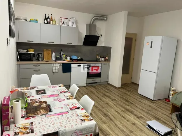 Prodej bytu 2+kk, Nové Sady, Družební, 62 m2