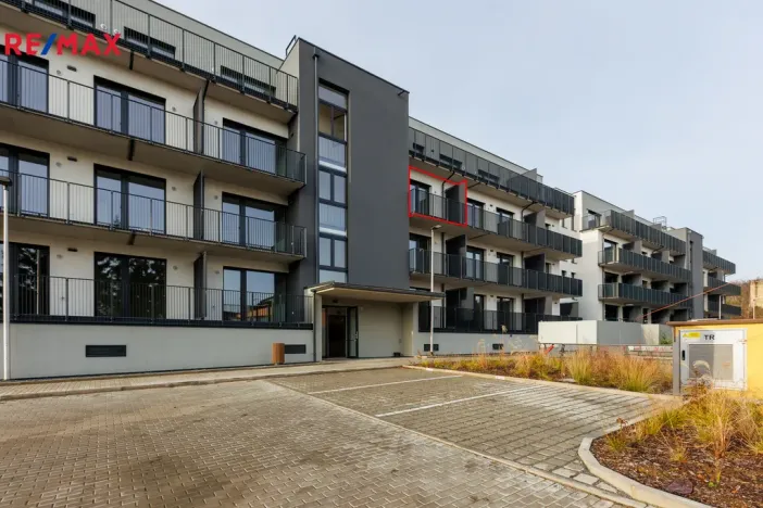 Prodej bytu 1+kk, Kladno - Dubí, Ke křížku, 31 m2