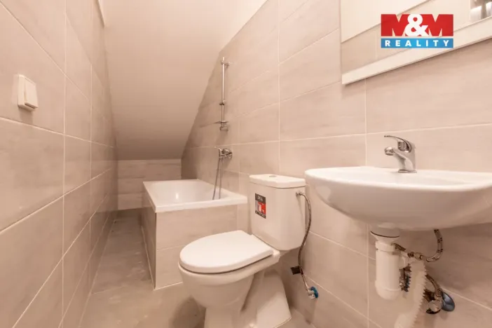 Prodej rodinného domu, Louny, Pražská, 173 m2