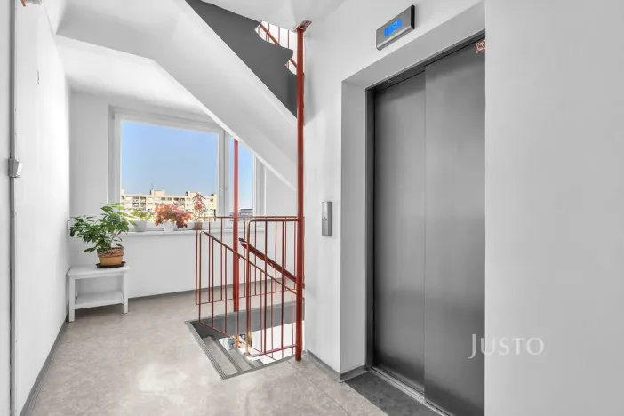 Pronájem bytu 3+1, Praha - Háje, Kosmická, 72 m2