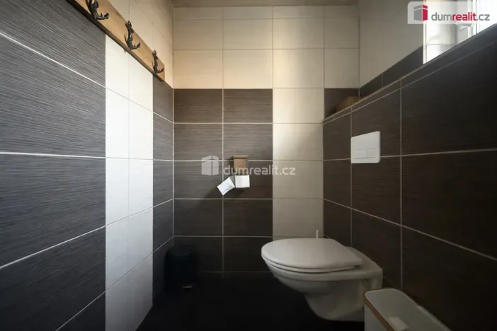 Prodej rodinného domu, Chabařovice - Roudníky, 380 m2