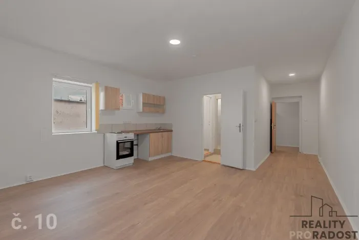 Pronájem bytu 2+1, Znojmo, Kollárova, 48 m2