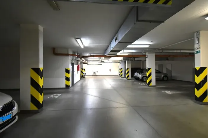 Prodej komerční nemovitosti, Praha - Kunratice, Velké Kunratické, 17 m2