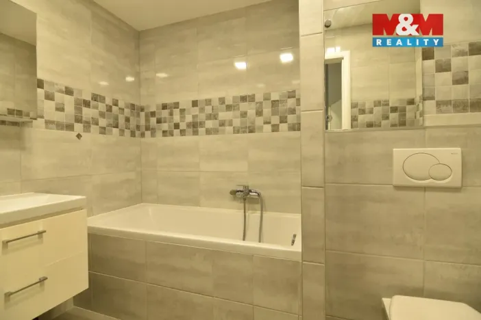 Pronájem bytu 1+1, Hradec Králové - Věkoše, Truhlářská, 35 m2