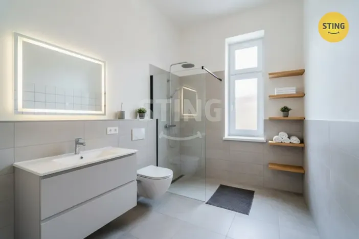 Prodej bytu 2+1, Opava, Hobzíkova, 68 m2