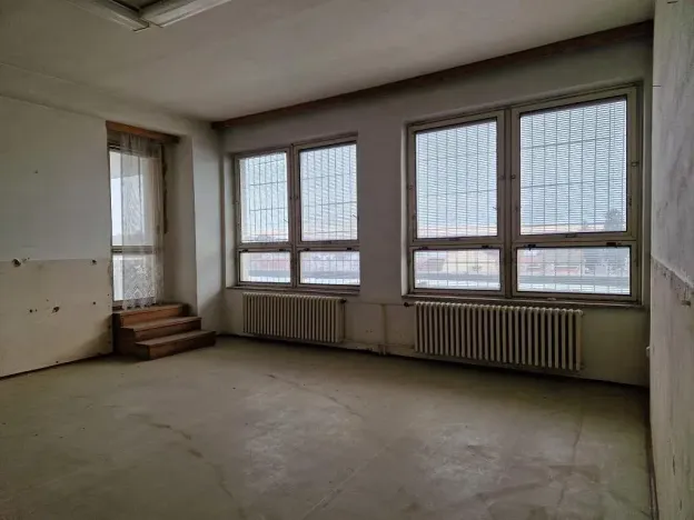 Pronájem kanceláře, Šlapanice, Nádražní, 330 m2