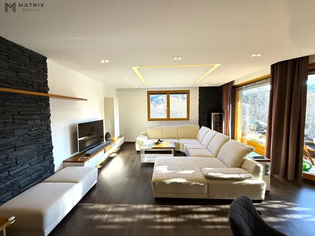 Pronájem bytu 3+kk, Praha - Liboc, Naardenská, 126 m2