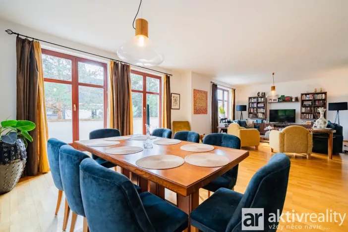 Pronájem bytu 5+kk, Praha - Vinohrady, Perucká, 180 m2