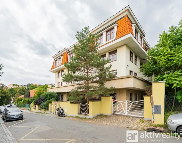 Pronájem bytu 5+kk, Praha - Vinohrady, Perucká, 180 m2