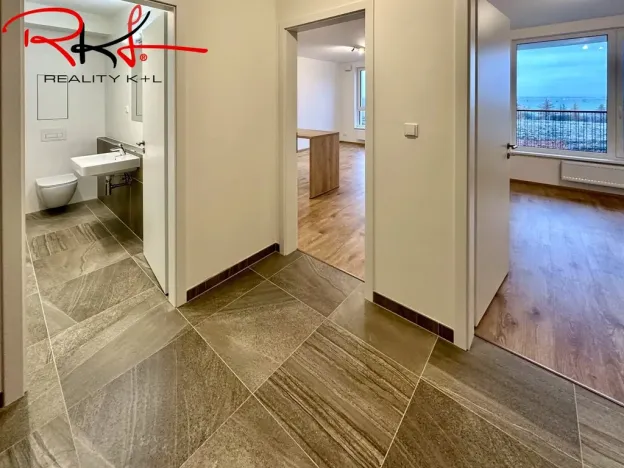 Pronájem bytu 2+kk, Praha, Stočesova, 57 m2