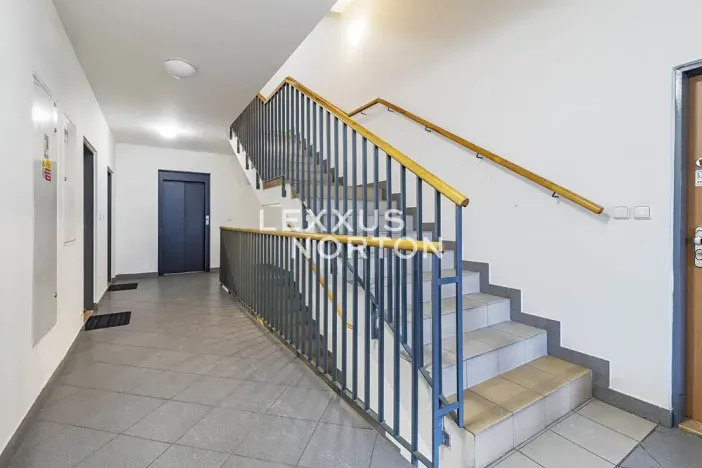 Pronájem bytu 2+kk, Praha - Motol, Jeřabinová, 68 m2