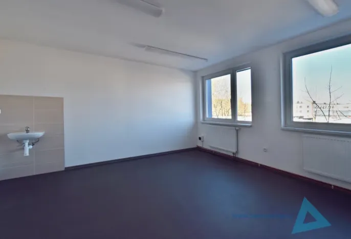 Pronájem kanceláře, Nová Paka, Pražská, 20 m2