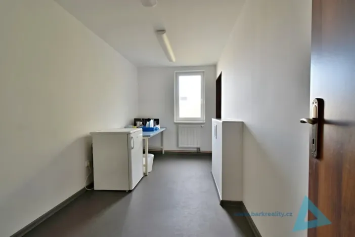 Pronájem kanceláře, Nová Paka, Pražská, 20 m2