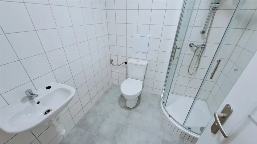 Pronájem bytu 1+kk, Děčín - Děčín I-Děčín, Křížová, 25 m2