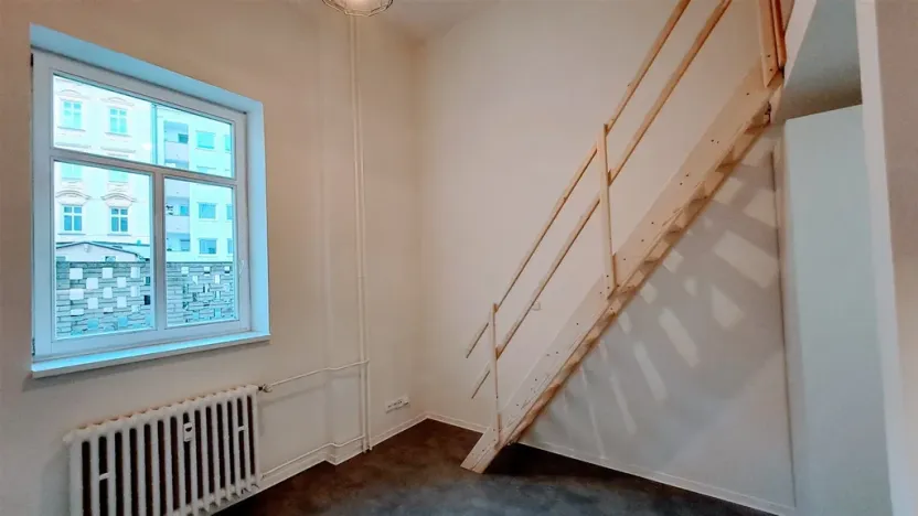 Pronájem bytu 1+kk, Děčín - Děčín I-Děčín, Křížová, 25 m2