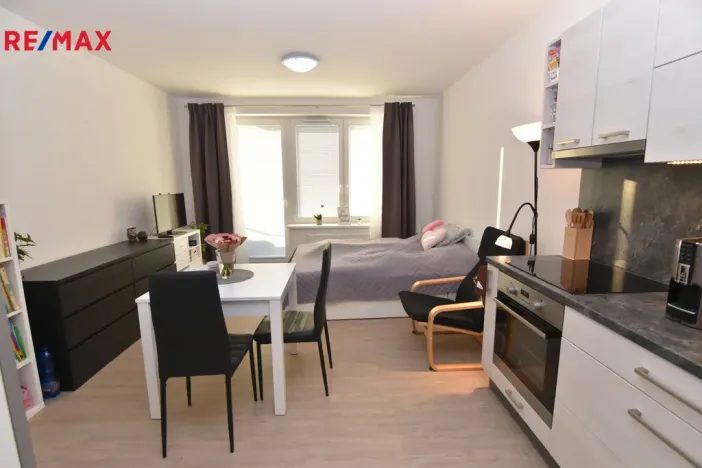 Pronájem bytu 1+kk, Olomouc - Hodolany, Tovární, 32 m2