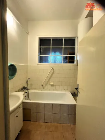 Pronájem bytu 3+1, Úpice, Plickova, 95 m2