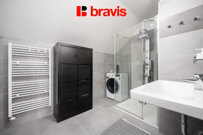 Prodej bytu 2+kk, Moravany, Višňová, 95 m2