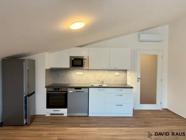 Pronájem bytu 2+kk, Nové Město na Moravě, Žďárská, 70 m2