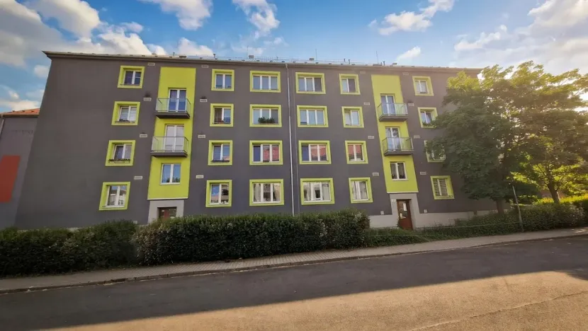 Pronájem bytu 2+kk, Jirkov, Nerudova, 21 m2