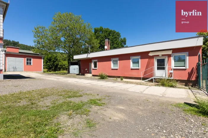 Pronájem výrobních prostor, Krnov, Lidická, 94 m2