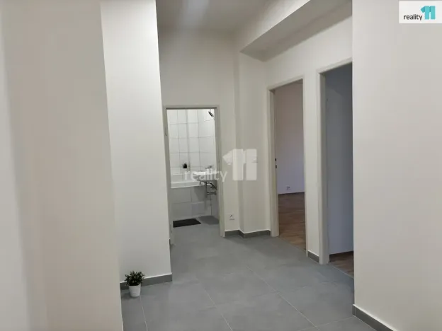 Pronájem bytu 3+kk, Praha - Žižkov, Biskupcova, 75 m2