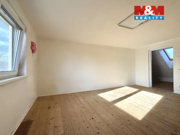 Prodej rodinného domu, Křešín - Blažnov, 180 m2