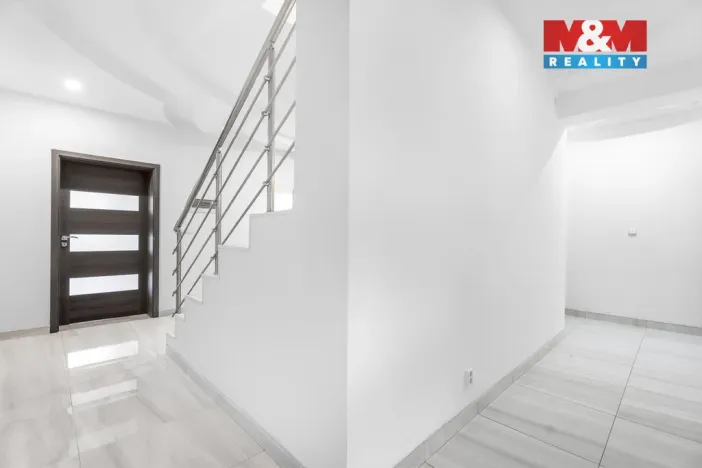 Prodej rodinného domu, Ústí nad Labem - Všebořice, 5. května, 315 m2