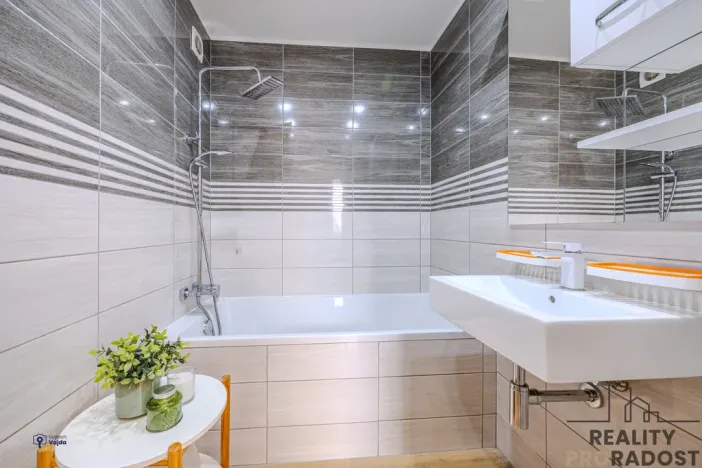 Prodej bytu 3+1, Orlová - Lutyně, Adamusova, 67 m2