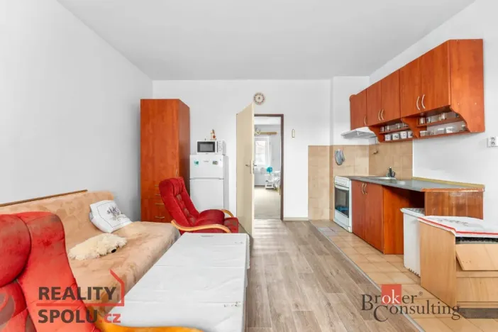 Prodej bytu 2+kk, Dvůr Králové nad Labem, Klazarova, 40 m2