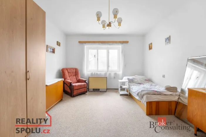 Prodej bytu 2+kk, Dvůr Králové nad Labem, Klazarova, 40 m2