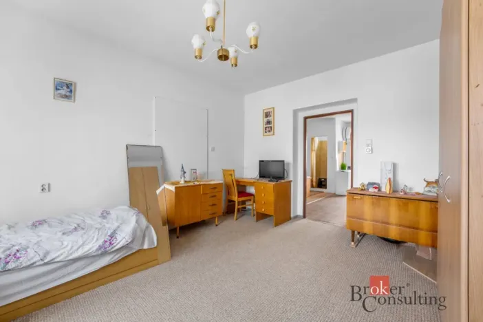 Prodej bytu 2+kk, Dvůr Králové nad Labem, Klazarova, 40 m2