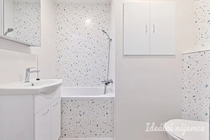 Pronájem bytu 2+kk, Brno - Líšeň, Elplova, 46 m2
