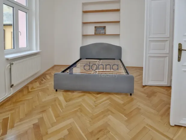 Pronájem bytu 2+kk, Praha, Štěpánská, 40 m2