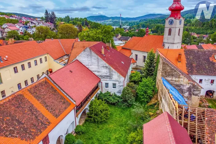 Prodej rodinného domu, Husinec, Jeronýmova, 400 m2