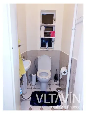 Pronájem bytu 2+kk, Praha - Bubeneč, Jaselská, 48 m2