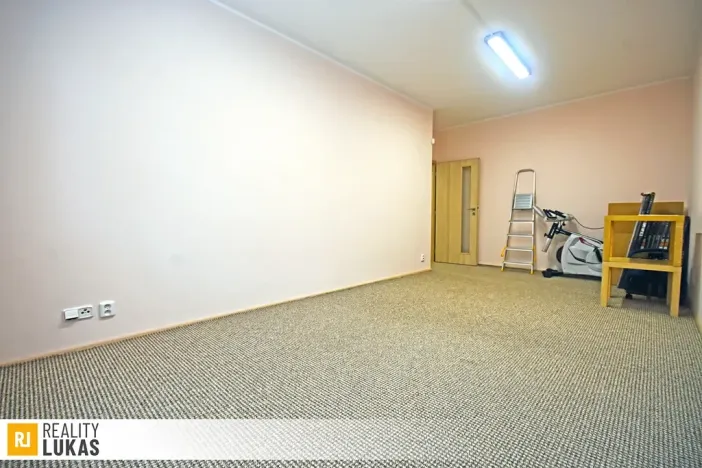 Pronájem bytu 3+kk, Ostrava, U Sportoviště, 90 m2