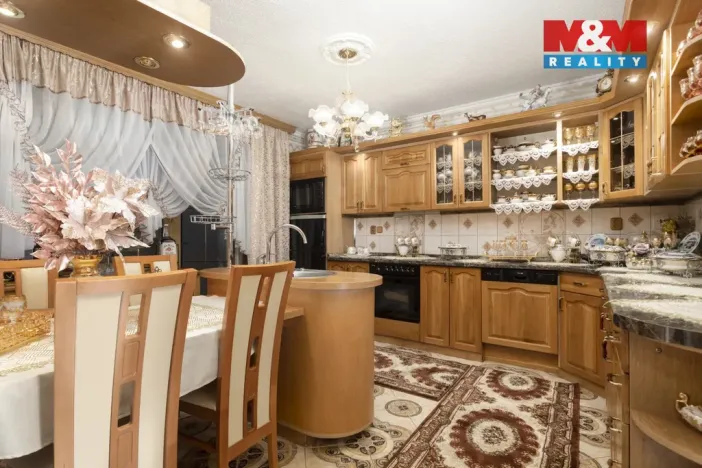 Prodej rodinného domu, Ostrava - Radvanice, U Lípy, 273 m2