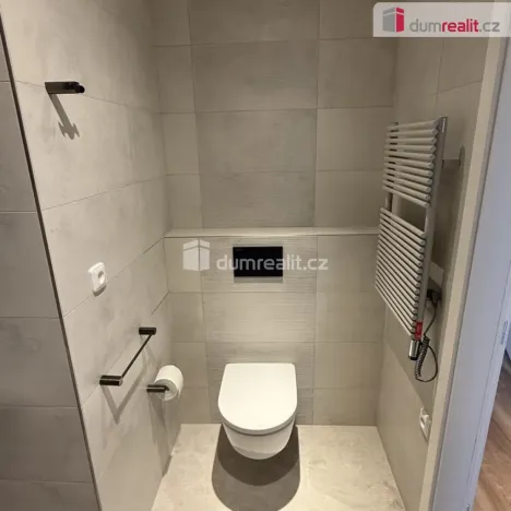 Pronájem bytu 3+kk, Praha - Modřany, Angelovova, 70 m2