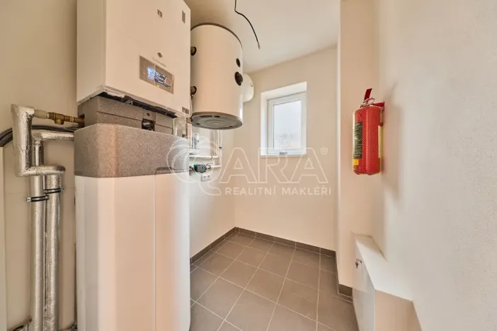 Prodej rodinného domu, Mladé Buky - Hertvíkovice, 264 m2