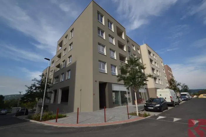 Pronájem bytu 2+kk, Praha - Modřany, Kolmanova, 52 m2