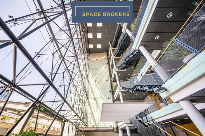 Pronájem kanceláře, Praha - Vokovice, Evropská, 1000 m2