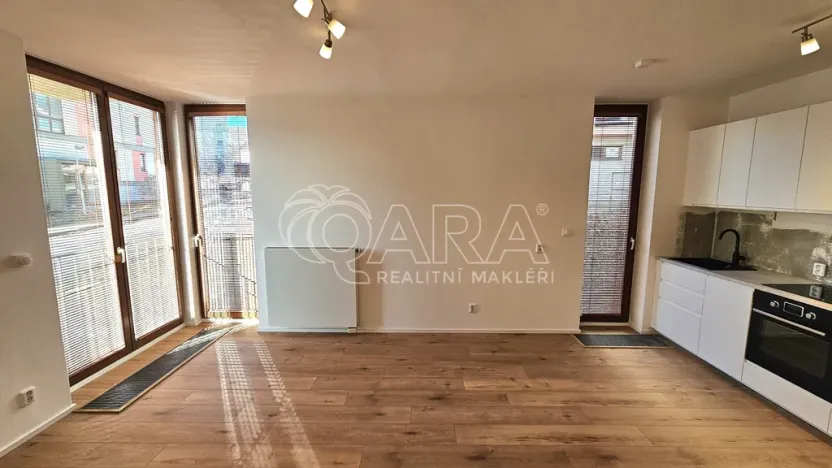 Pronájem bytu 3+kk, Beroun, U Židovského hřbitova, 67 m2