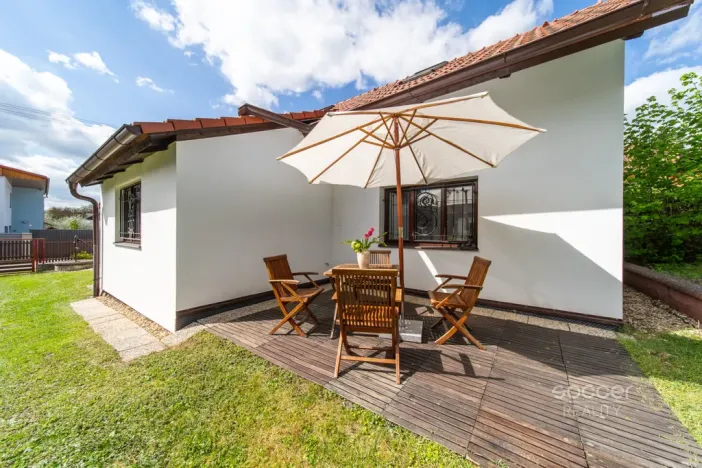 Pronájem rodinného domu, Dobrovice - Úherce, 180 m2