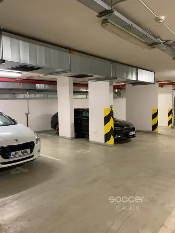 Pronájem garážového stání, Praha - Krč, Antala Staška, 14 m2