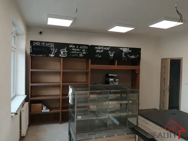 Pronájem obchodního prostoru, Napajedla, Dr. Beneše, 56 m2