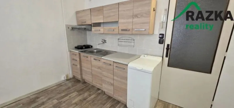 Pronájem bytu 1+kk, Tachov, Bělojarská, 25 m2