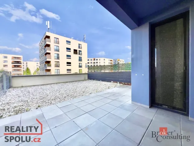 Pronájem bytu 2+kk, Praha - Uhříněves, Karla Guta, 37 m2