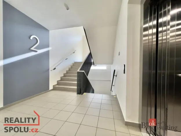 Pronájem bytu 2+kk, Praha - Uhříněves, Karla Guta, 37 m2