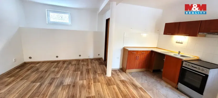 Pronájem bytu 1+kk, Jablonec nad Nisou, Rybářská, 29 m2